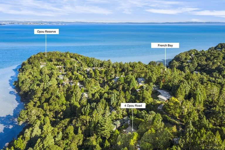 Photo of property in 4 Opou Road, Titirangi, Auckland, 0604
