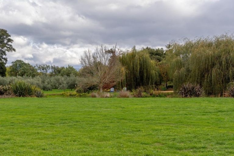 Photo of property in 672e Te Whiti Road, Te Whiti, Masterton, 5884