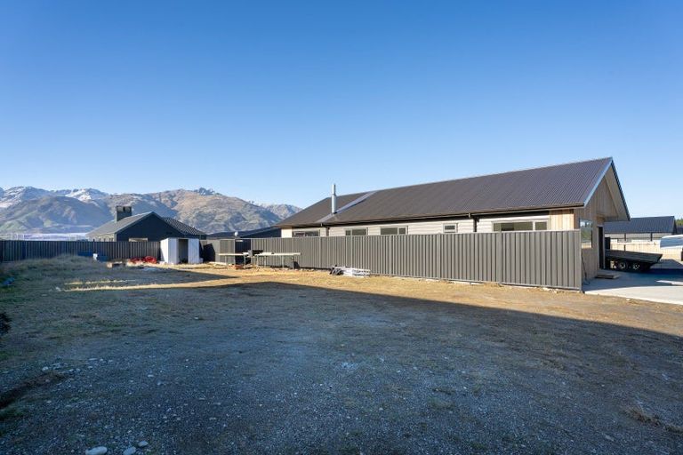 Photo of property in 3 Guthrie Street, Lake Hawea, 9382