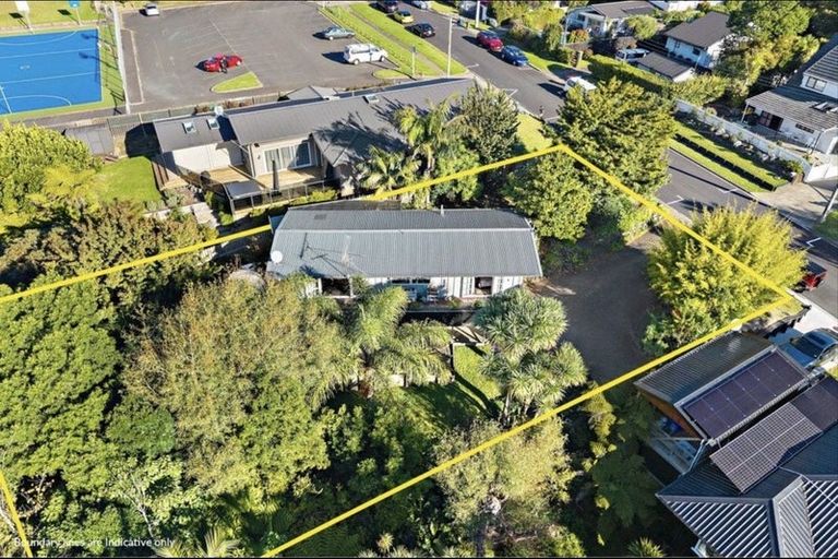 Photo of property in 4 Sunnyview Road, Greenhithe, Auckland, 0632