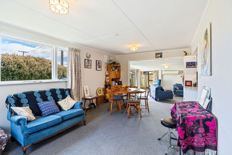 Photo of property in 76 Park Avenue, Waitarere Beach, Levin, 5510