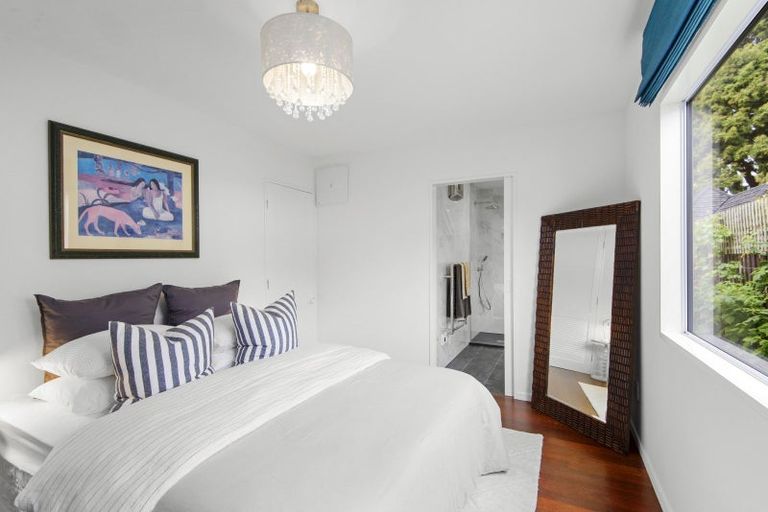 Photo of property in 114a Clyde Road, Ilam, Christchurch, 8041