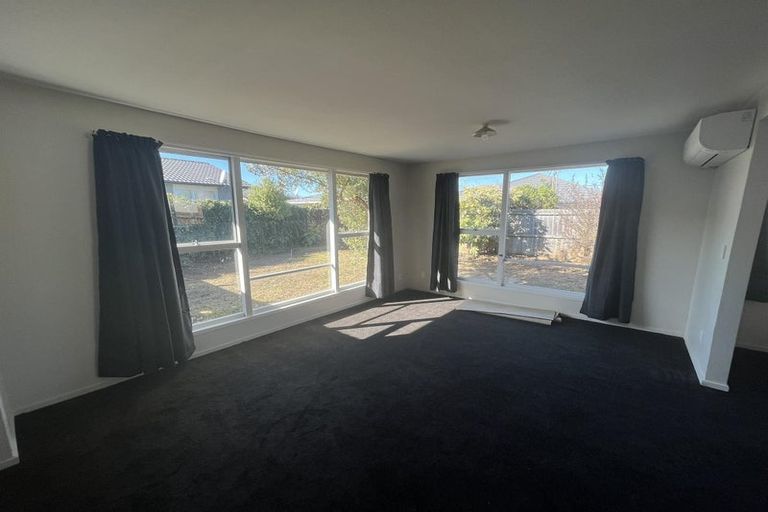 Photo of property in 2/9 Farnborough Street, Aranui, Christchurch, 8061