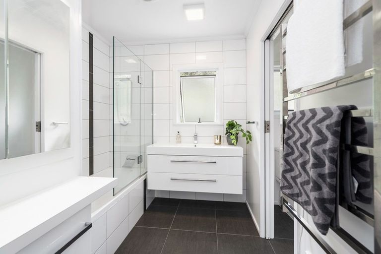 Photo of property in 130 Western Hills Drive, Kensington, Whangarei, 0112