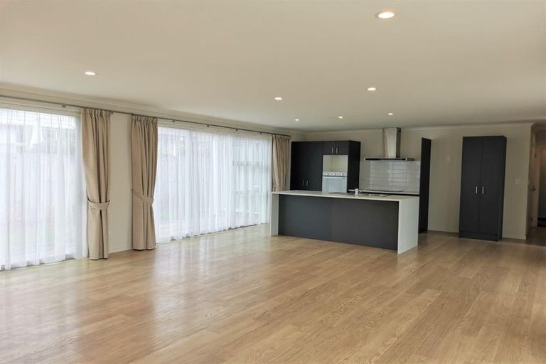 Photo of property in 33 Karo Street, Ruakaka, 0116