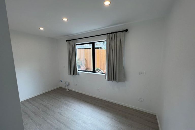 Photo of property in 3 Kerria Place, Sunnynook, Auckland, 0620