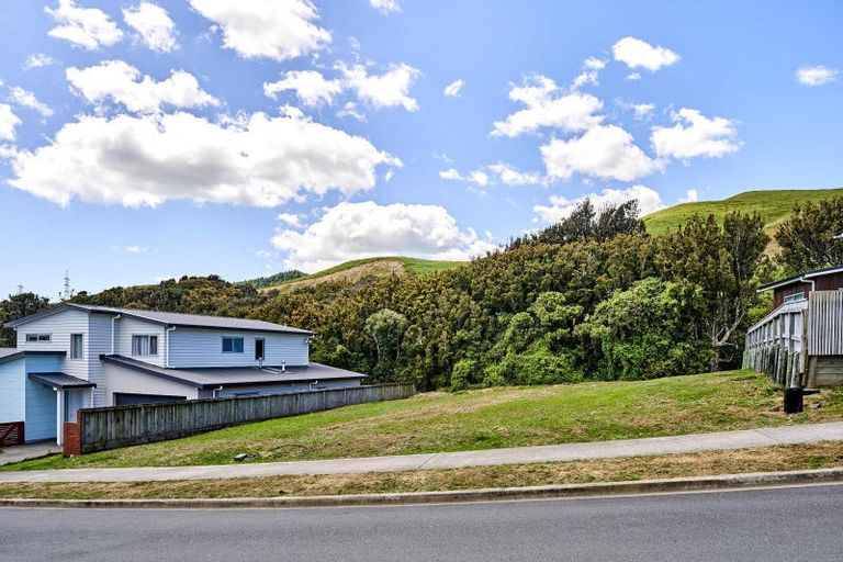 Photo of property in 13 Crompton Avenue, Churton Park, Wellington, 6037