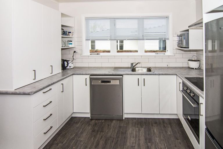 Photo of property in 32 Kitchener Street, Lansdowne, Masterton, 5810