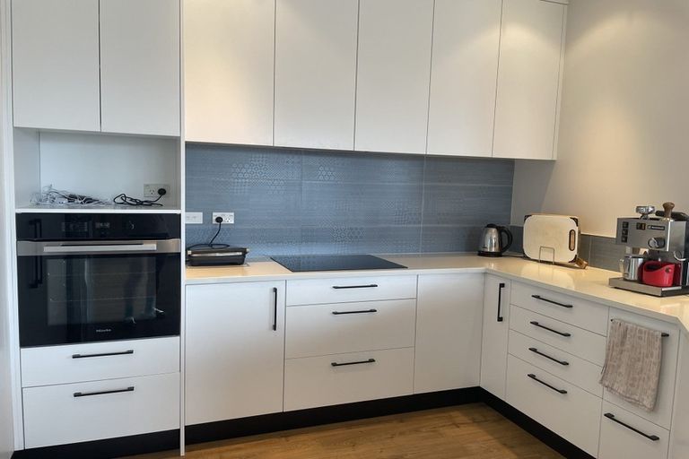 Photo of property in 70 Kittiwake Drive, Schnapper Rock, Auckland, 0632