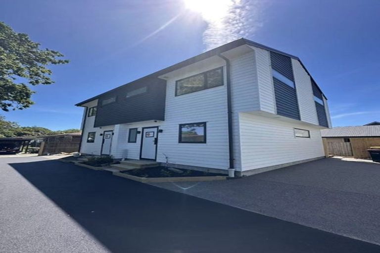 Photo of property in 2/31 Somerset Crescent, Spreydon, Christchurch, 8024