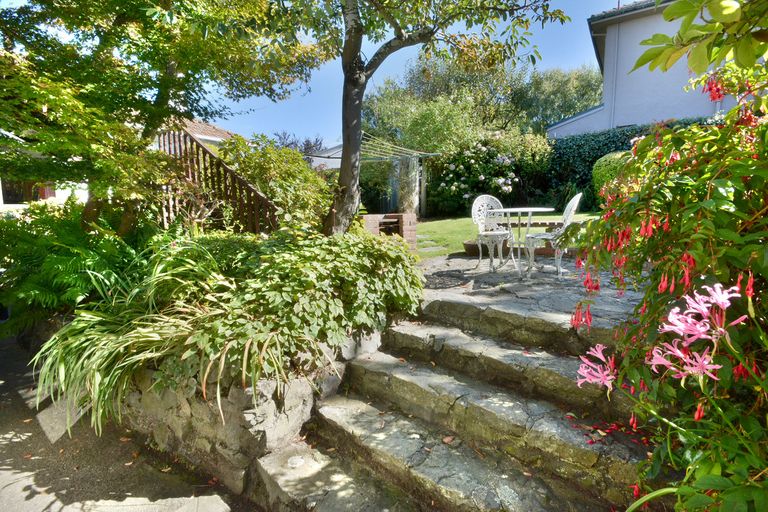 Photo of property in 10 Neidpath Road, Mornington, Dunedin, 9011