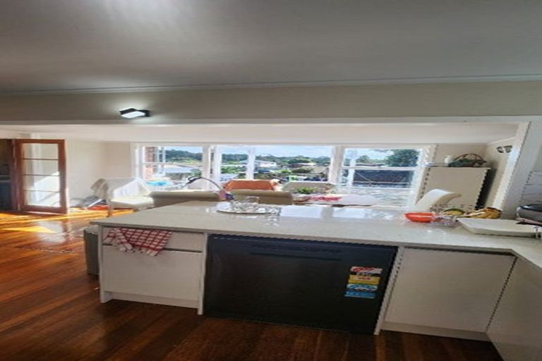 Photo of property in 552 Swanson Road, Ranui, Auckland, 0612
