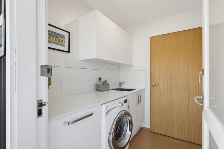 Photo of property in 2/204 Riverlaw Terrace, Saint Martins, Christchurch, 8022