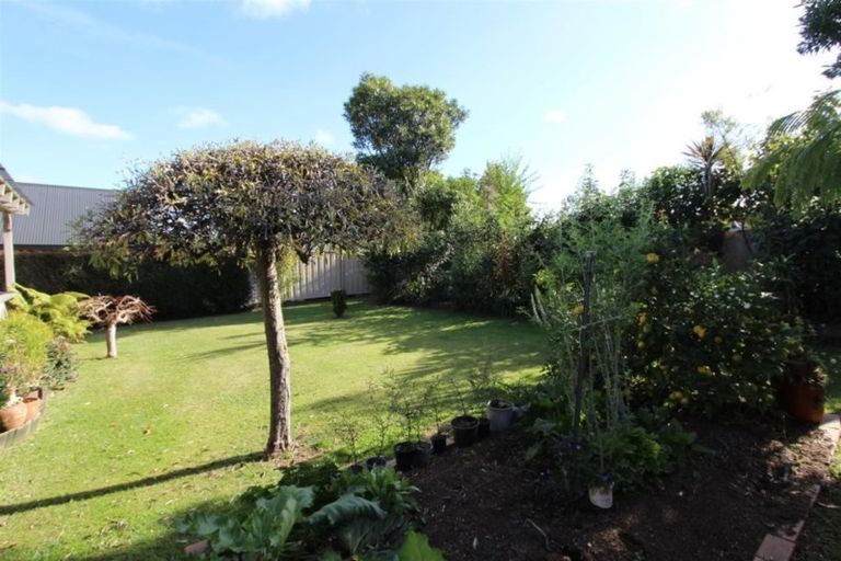 Photo of property in 8 Robertson Street, Glenholme, Rotorua, 3010