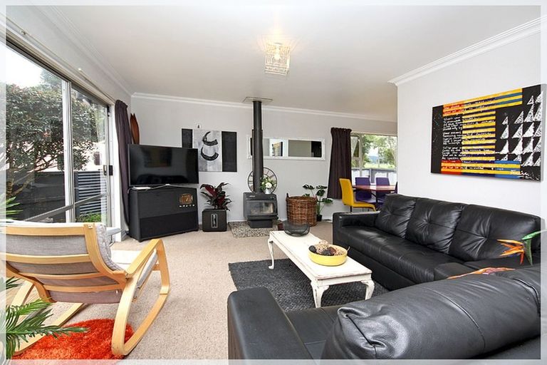 Photo of property in 49 Strathmore Avenue, Levin, 5510