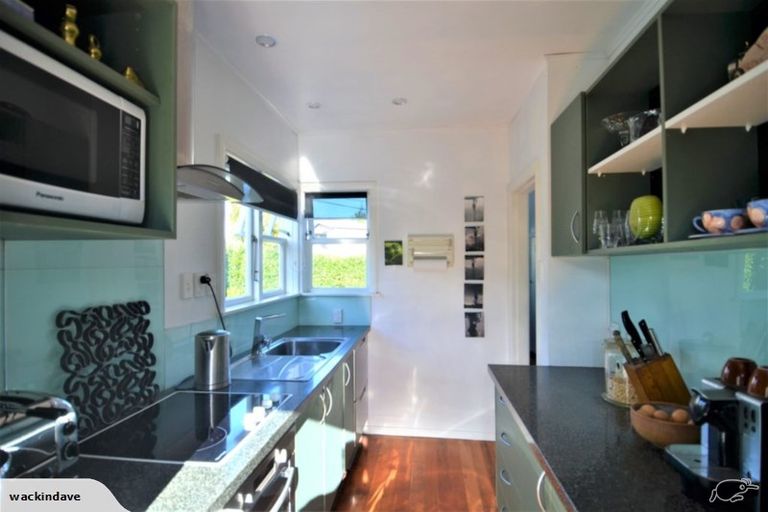 Photo of property in 8 Berkshire Avenue, Wilton, Wellington, 6012
