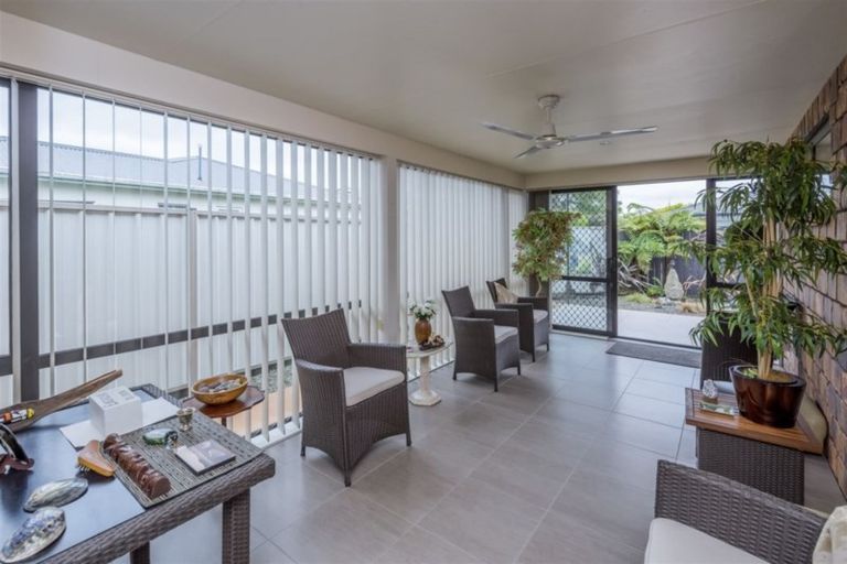 Photo of property in 19 Kent Street, Levin, 5510