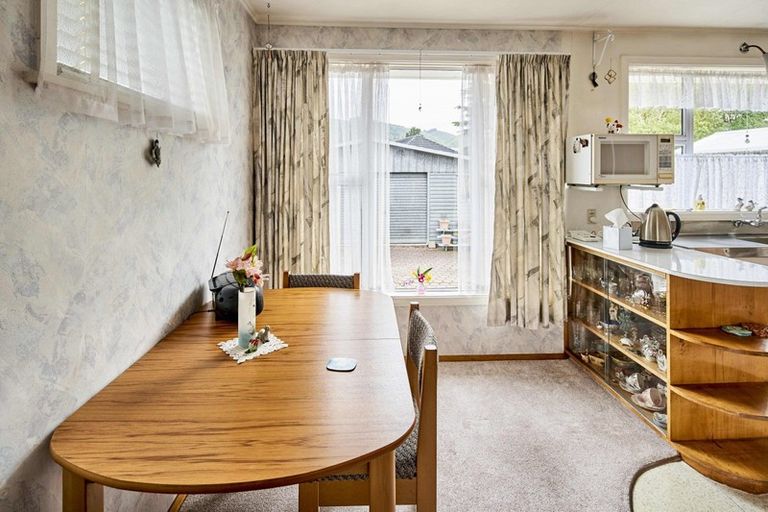 Photo of property in 1 Rosina Street, Clouston Park, Upper Hutt, 5018