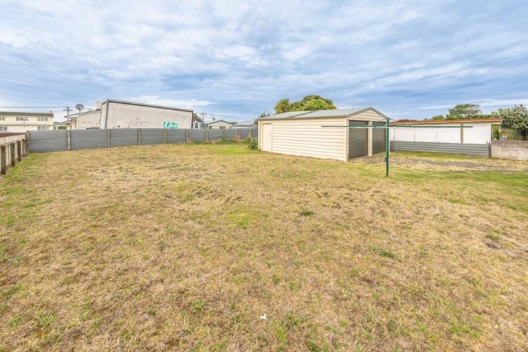 Photo of property in 157 Puriri Street, Castlecliff, Whanganui, 4501