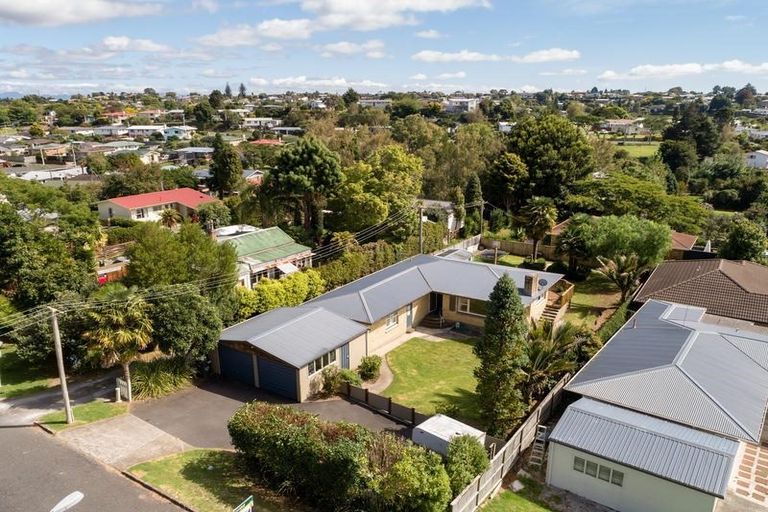 Photo of property in 105 Sutherland Road, Brookfield, Tauranga, 3110