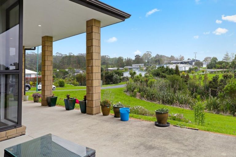 Photo of property in 11 Kahu Drive, Mangawhai, 0505