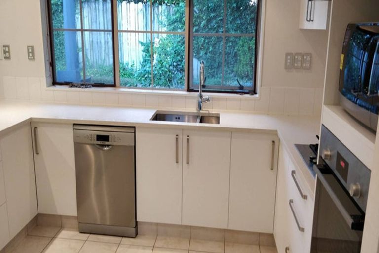 Photo of property in 55 Bob Charles Drive, Golflands, Auckland, 2013