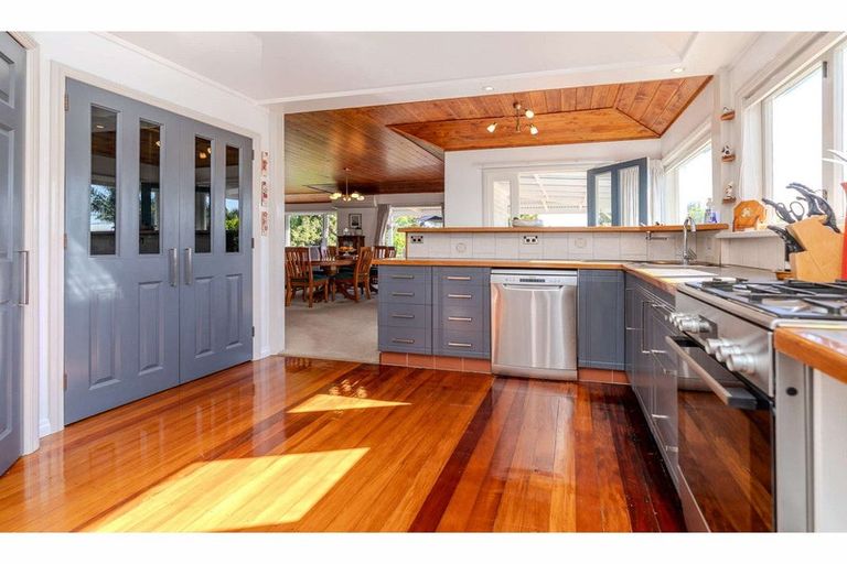 Photo of property in 27-27a Mission Road, Kerikeri, 0230