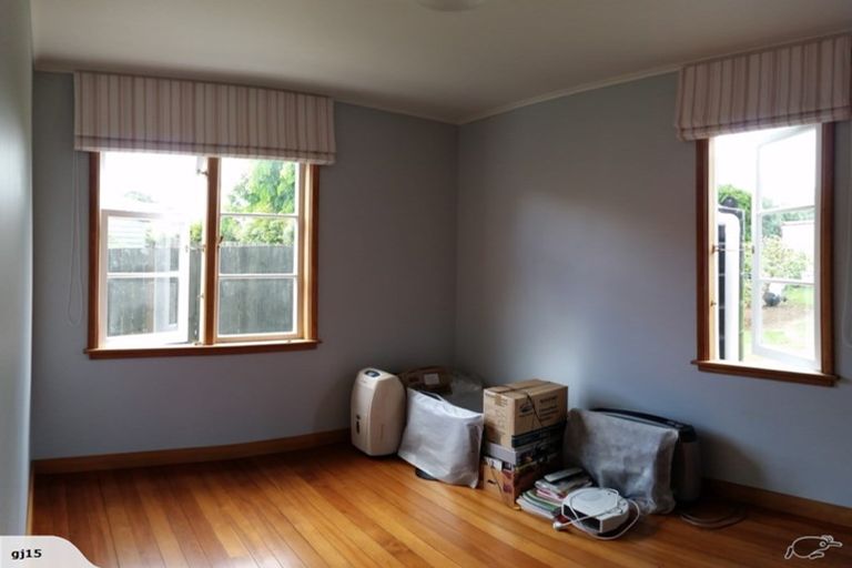 Photo of property in 9 Buchanan Road, Kingseat, Papakura, 2580