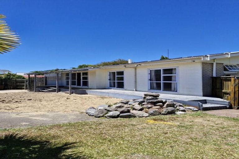 Photo of property in 11 Barron Crescent, Fenton Park, Rotorua, 3010