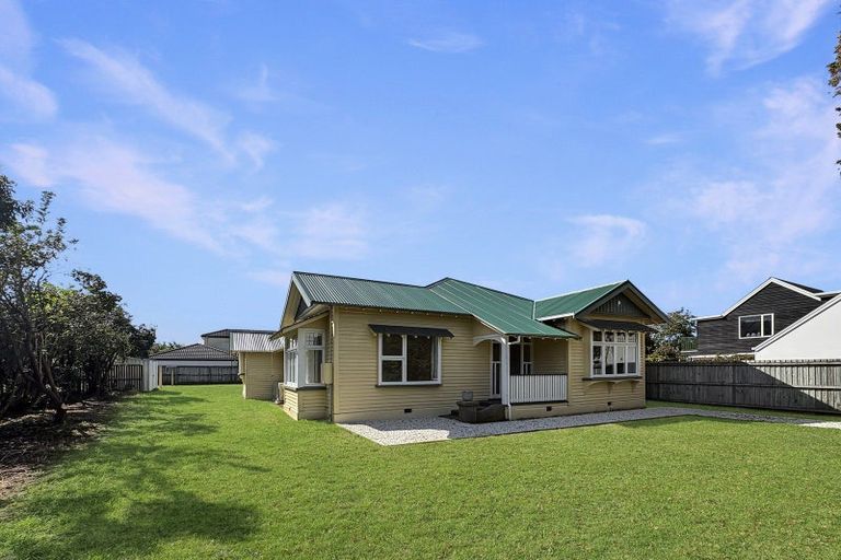 Photo of property in 80 Hinau Street, Riccarton, Christchurch, 8041