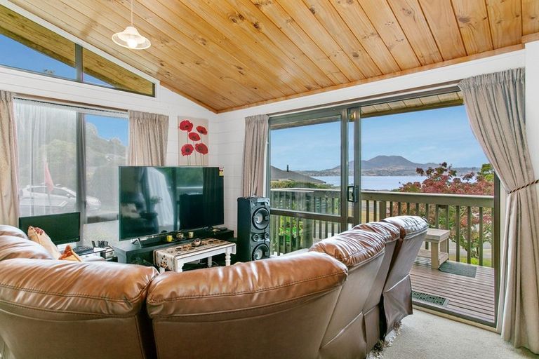 Photo of property in 5 Brunette Drive, Acacia Bay, Taupo, 3330