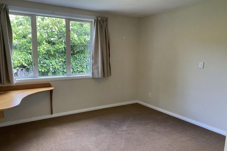 Photo of property in 1 Piko Crescent, Riccarton, Christchurch, 8041
