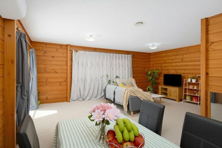 Photo of property in 5/7 Duncan Avenue, Te Atatu South, Auckland, 0610