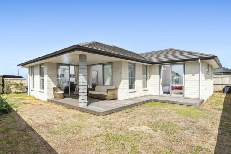 Photo of property in 9 Jeffs Way, Papamoa Beach, Papamoa, 3118