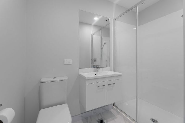 Photo of property in 6/51 Wharf Road, Te Atatu Peninsula, Auckland, 0610