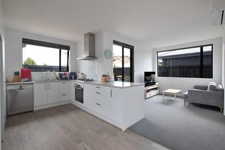 Photo of property in 2/38 Hinton Avenue, Forest Lake, Hamilton, 3200