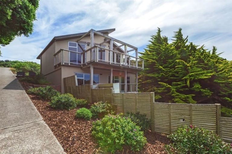 Photo of property in 7a Rawhiti Road, Pukerua Bay, 5026