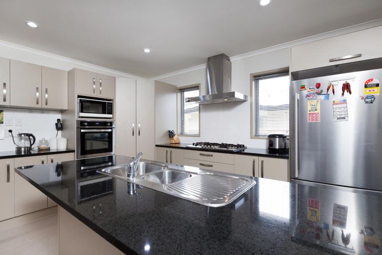 Photo of property in 16c Cyrus Street, Whalers Gate, New Plymouth, 4310