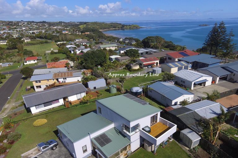 Photo of property in 12 Seascape Lane, Coopers Beach, 0420