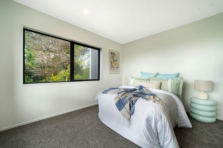 Photo of property in 1/114 Don Buck Road, Massey, Auckland, 0614
