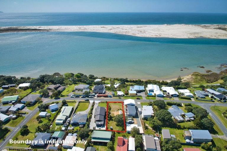 Photo of property in 14 Cheviot Street, Mangawhai Heads, Mangawhai, 0505