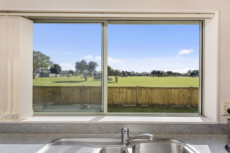 Photo of property in 8 Beachlands Place, Papamoa Beach, Papamoa, 3118