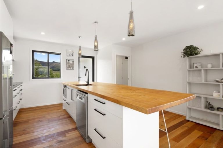 Photo of property in 27 Heemskerck Place, Britannia Heights, Nelson, 7010