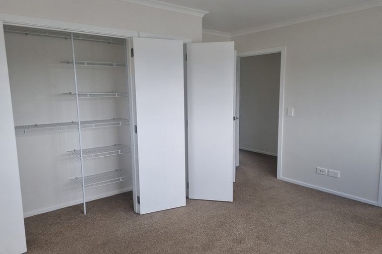 Photo of property in 1/2 Frances Bryers Road, Hobsonville, Auckland, 0616