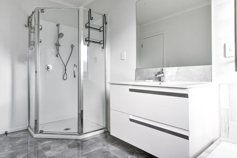 Photo of property in 11 Blackwood Crescent, Glenview, Hamilton, 3206