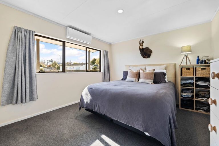 Photo of property in 17 Kiddle Drive, Hilltop, Taupo, 3330