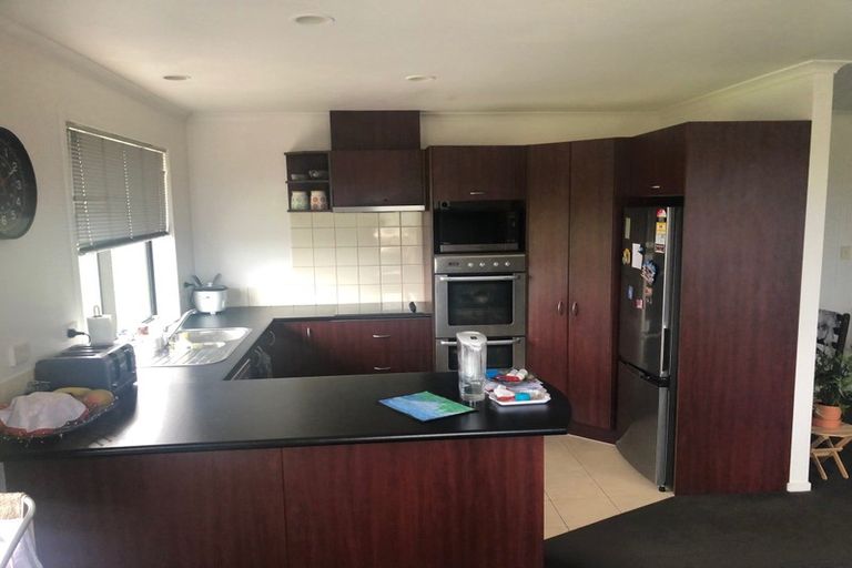 Photo of property in 21 San Domingo Rise, Henderson, Auckland, 0612