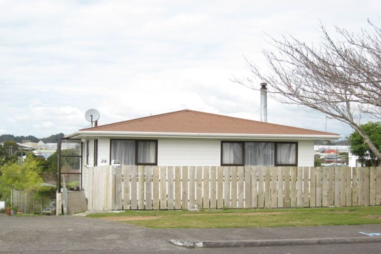 Photo of property in 28 Kingsford Street, Bell Block, New Plymouth, 4312