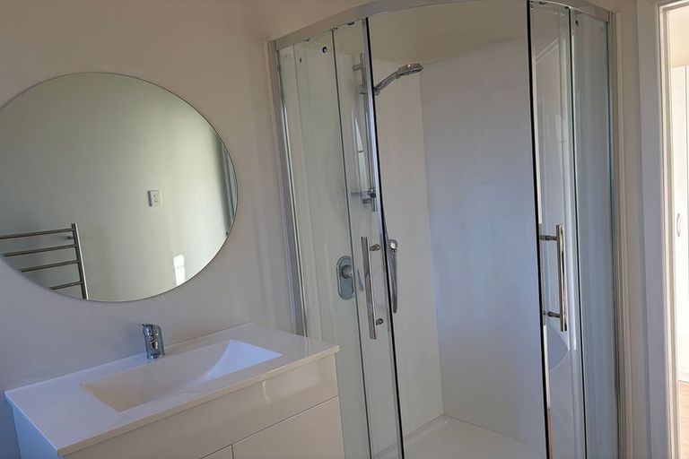Photo of property in 73 Bell Road, Waiwhetu, Lower Hutt, 5010