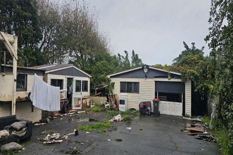 Photo of property in 185 Egmont Street, Patea, 4520